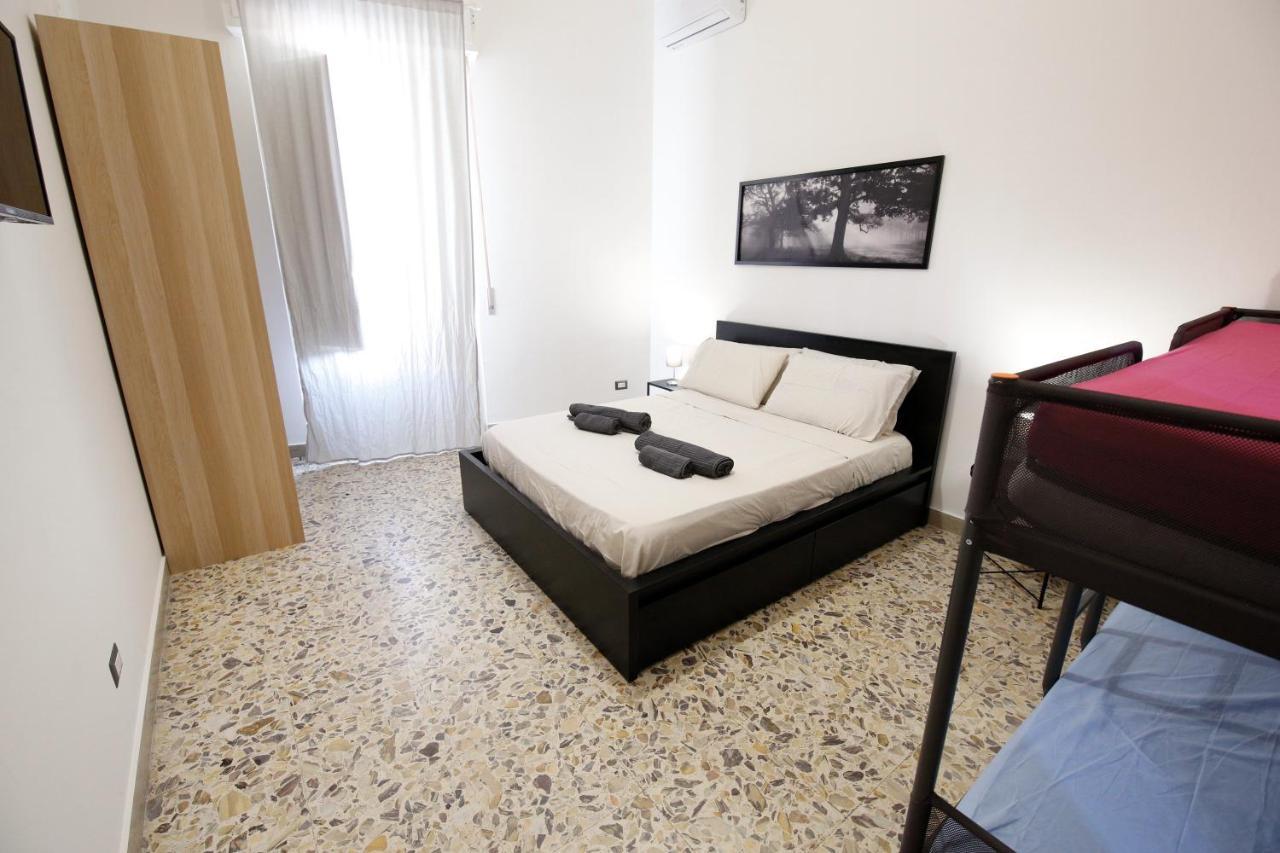 Center Apartment Catánia Buitenkant foto
